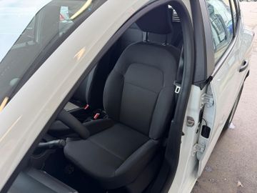 Dacia Sandero - 9