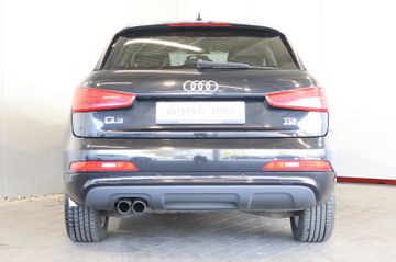 Audi Q3 2.0 TDI quattro NAVI+XEN+PDC+LEDER+17"+PANO