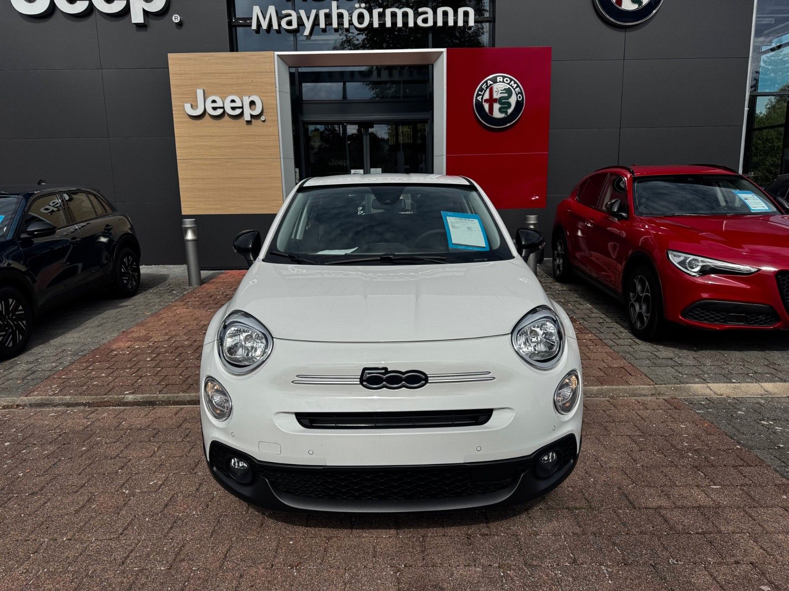 Fahrzeugabbildung Fiat 500X Automatik Kamera Carplay Klima Tageszulass.