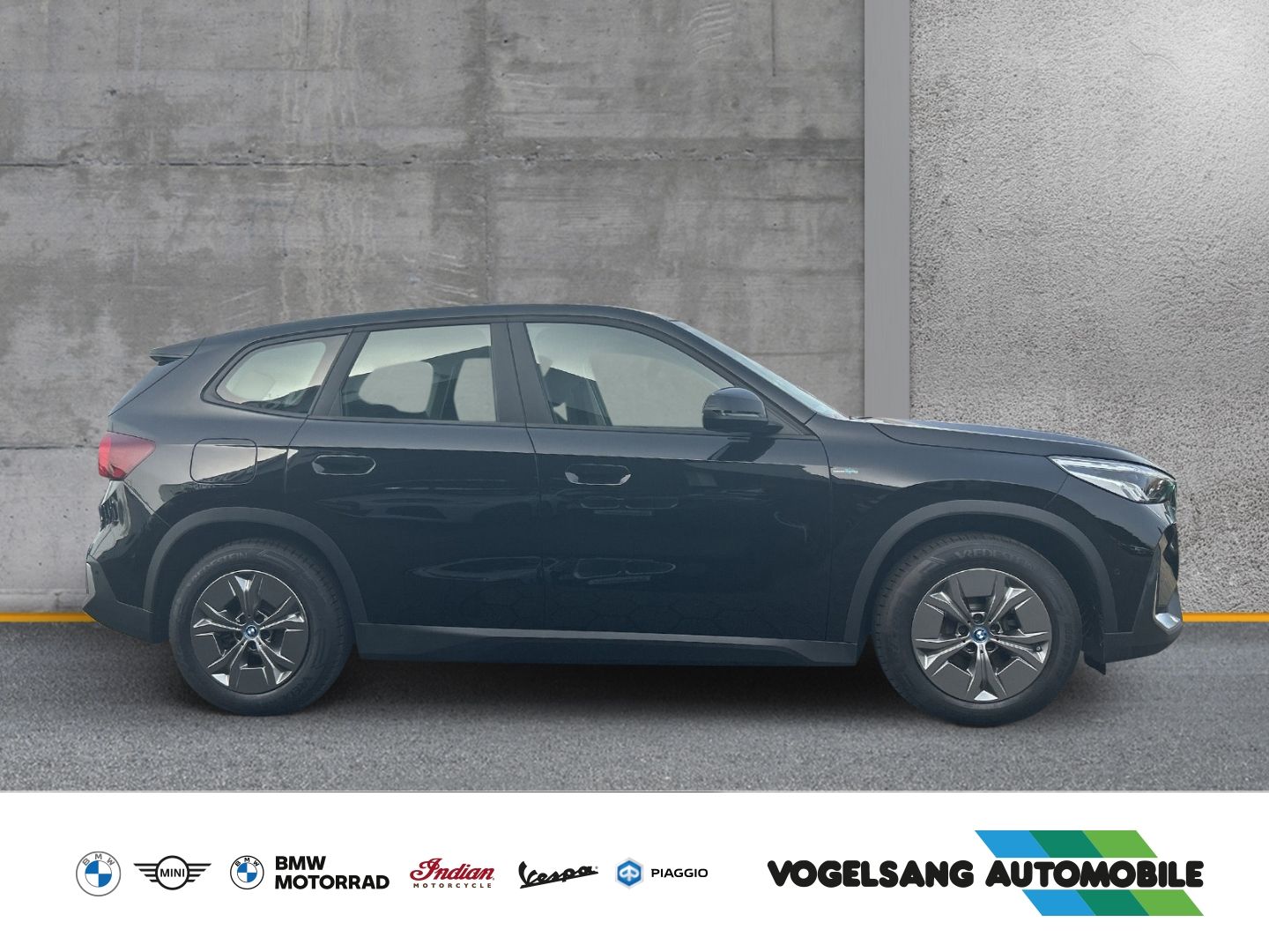 Fahrzeugabbildung BMW iX1 30xDrive,DAB,LiveCockpitPlus,Rückfahrk.,LEDS