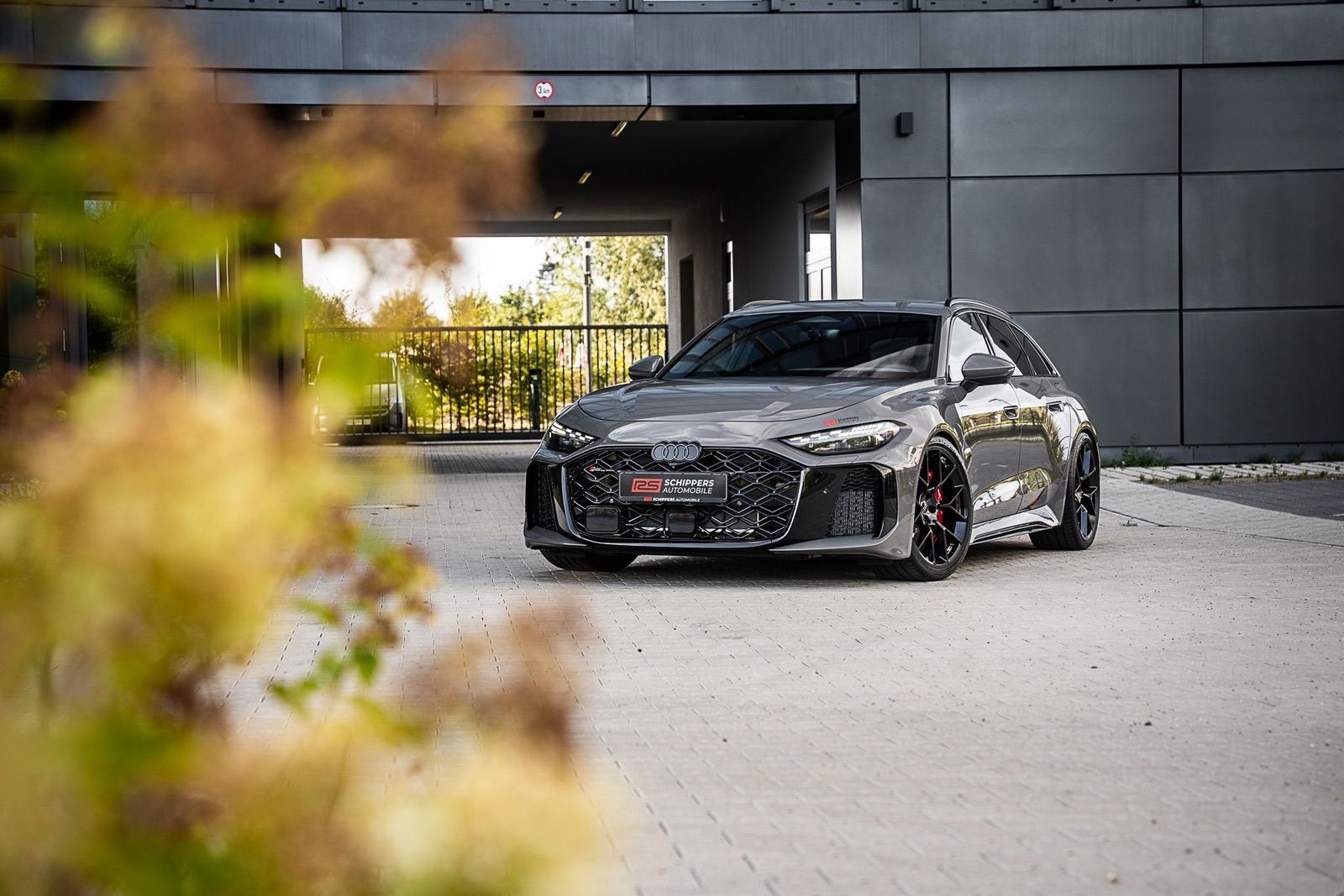 Fahrzeugabbildung Audi RS5 Avant KERAMIK|B&O|TECHPRO|HUD|SPORTPAKET|285