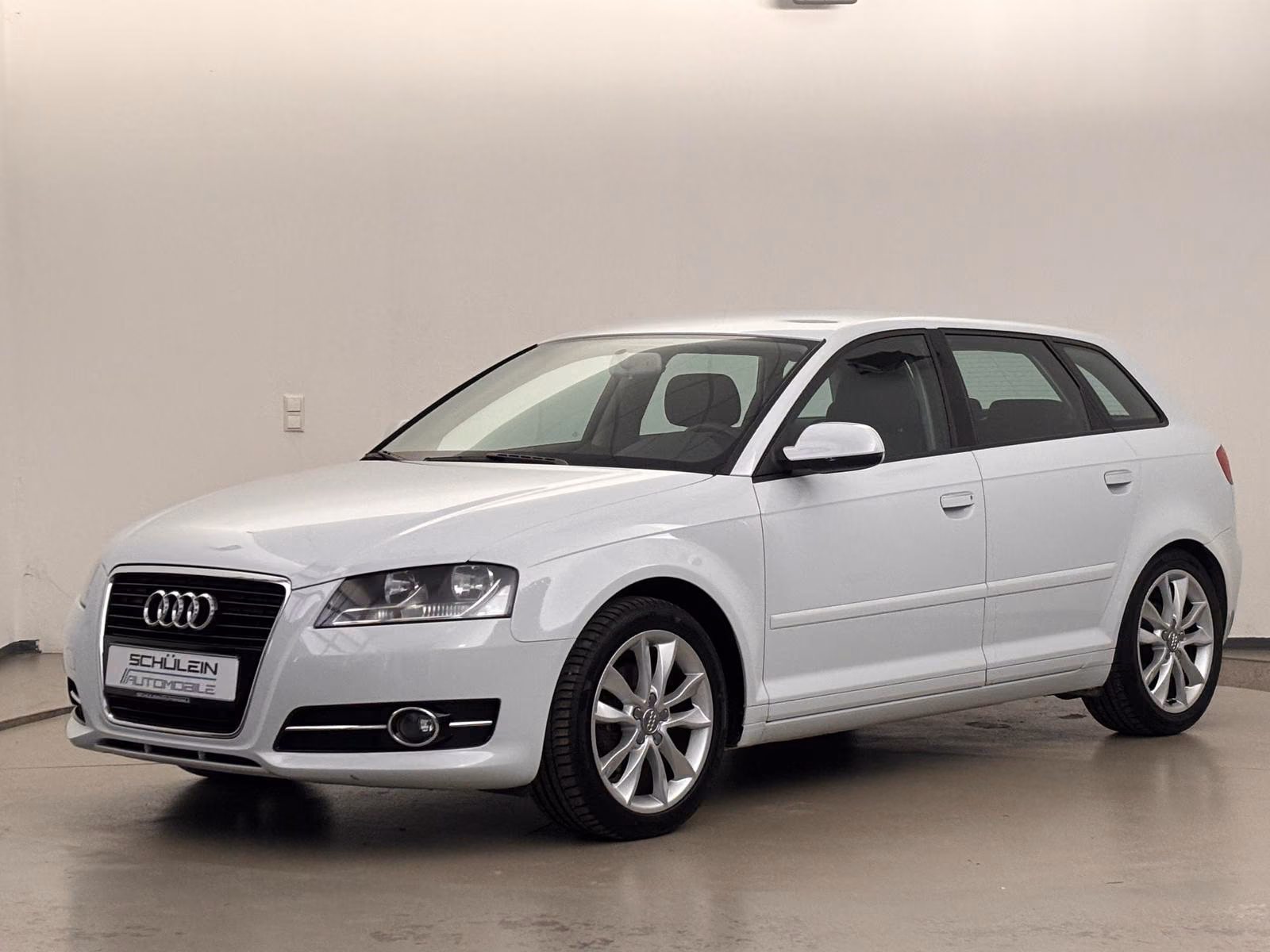 Audi A3 TFSI*Klimaautomatik*SHZ*Alu*AHK*2.Hd*