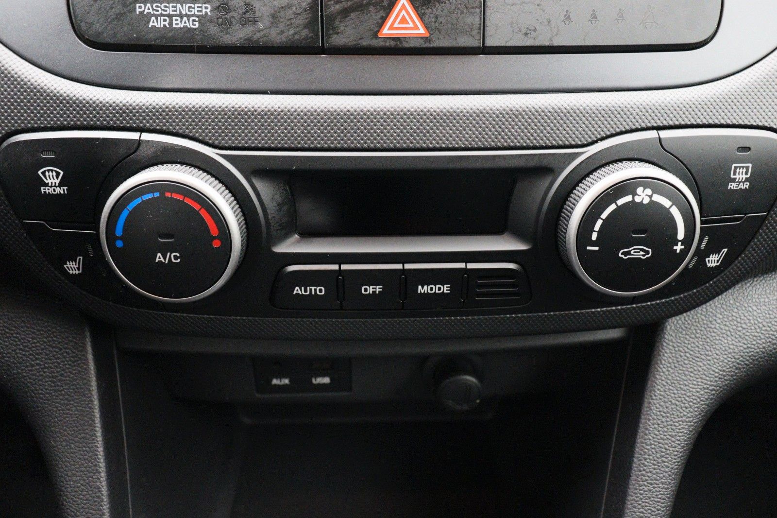 Fahrzeugabbildung Hyundai i10 Passion+ TEMPO SHZ