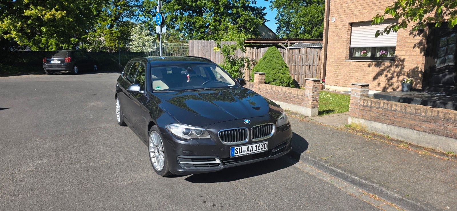 BMW 525