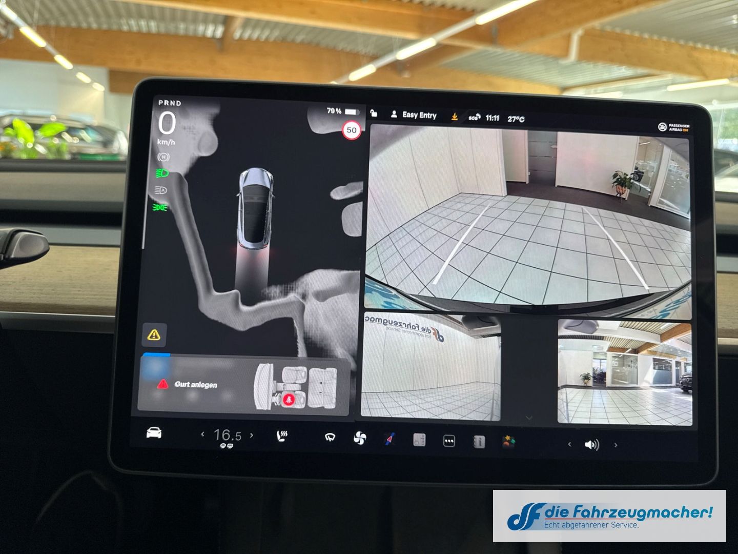 Fahrzeugabbildung Tesla Model 3 RWD Soundsystem ACC El. Heckklappe WLAN