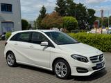 Mercedes-Benz B 180 Urban Style Edition Garantie *Keyless *LED - Mercedes-Benz B-Class: Edition Style