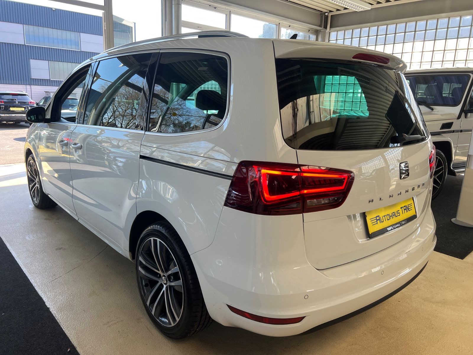 Fahrzeugabbildung SEAT Alhambra 2.0 TDI FR-Line * 7.SITZER *