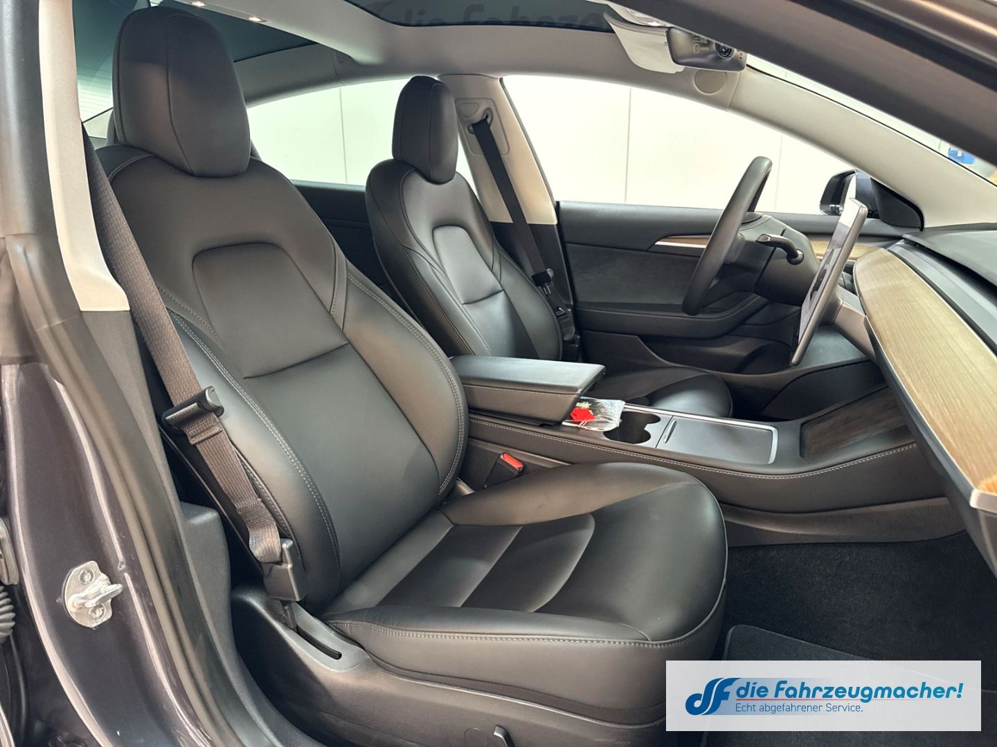 Fahrzeugabbildung Tesla Model 3 Long Range RWD Soundsystem ACC El. Heckk