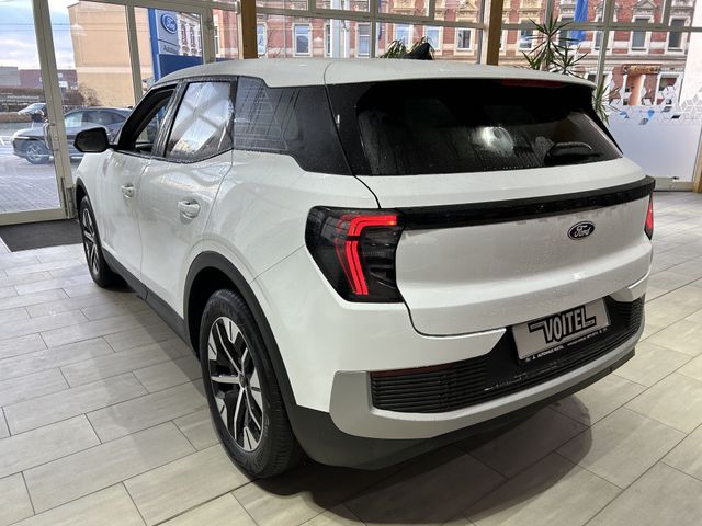 Ford Explorer Select RWD