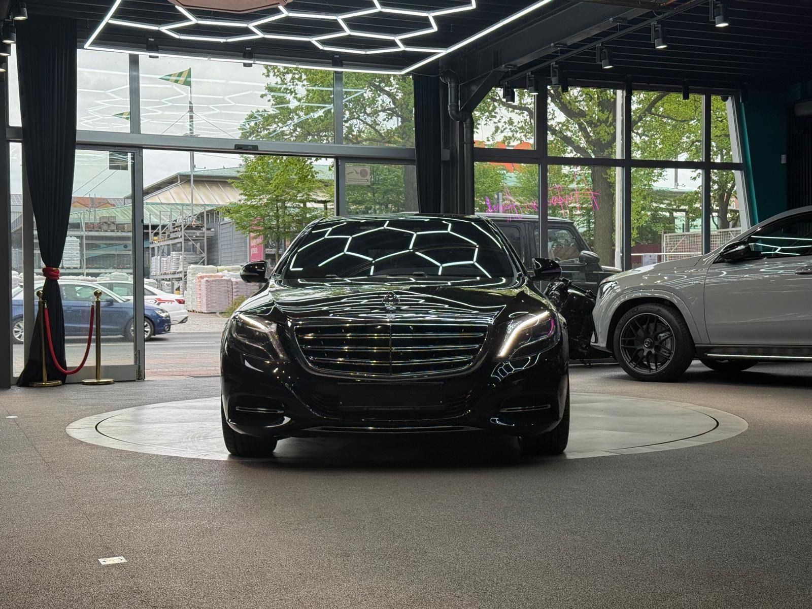 MERCEDES-BENZ S 500 MAYBACH Maybach*4M*PANO*WIDE*360*LUFT*NIGH