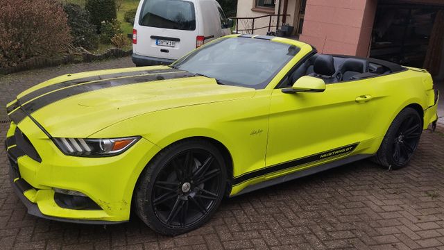 Ford Mustang GT Convertible Unfall fahrbereit