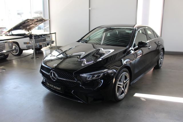 Vorschaubild von:        Mercedes-Benz
                    A 200 AMG Limousine Advanced Plus Ambiente Stand
      