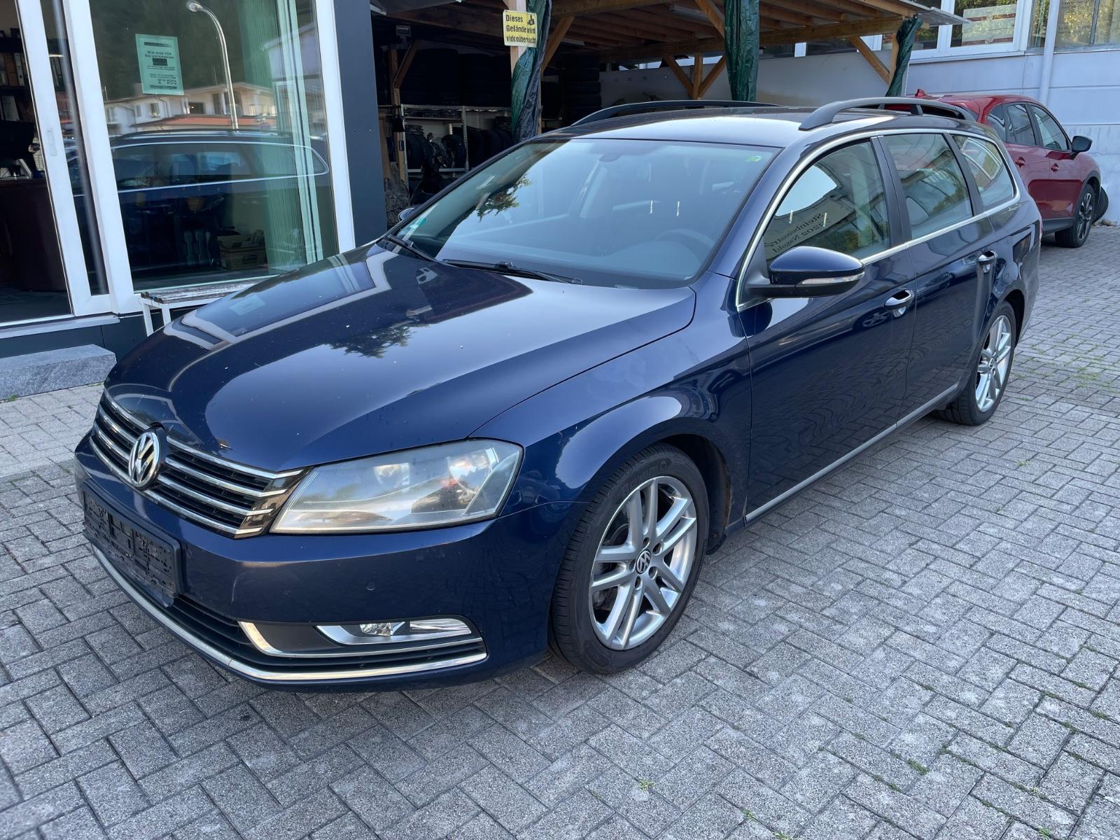 Volkswagen Passat Variant TDI *NAVI * PDC * AHK *EURO5