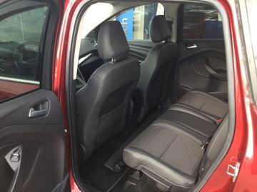 Ford Kuga - 12