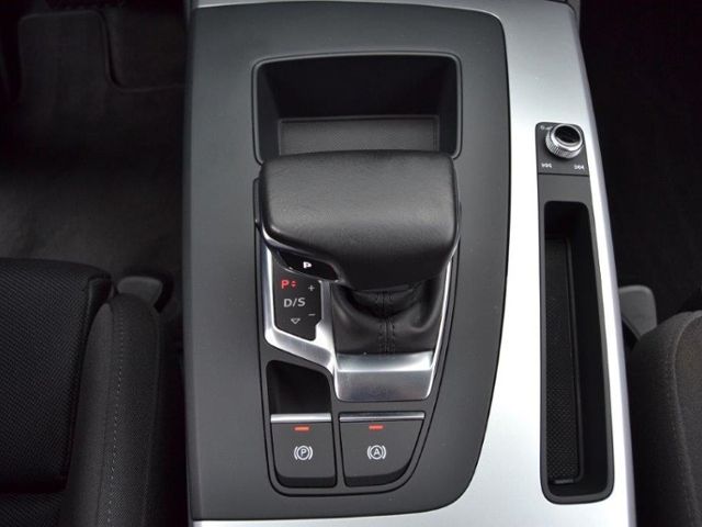 Q5 50 TFSI e quattro S-tronic LUFT/AHK/MATRIX/NA