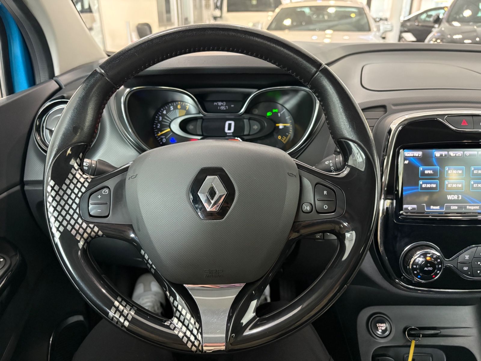 Fahrzeugabbildung Renault Captur Luxe *RÜCKFAHRKAMERA*