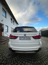 BMW X5 xDrive30d - Weiß - 7 Sitzer - Pano  - BMW X5: Sitze