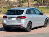 Mercedes-Benz B 220 4MATIC DCT Progressive AHK Kamera Euro6d - Mercedes-Benz B 220 aus 2023