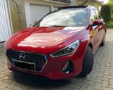 Hyundai i30 1.6 CRDi 81kW Premium Premium - Hyundai i30 mit Diesel-Antrieb: 1.6