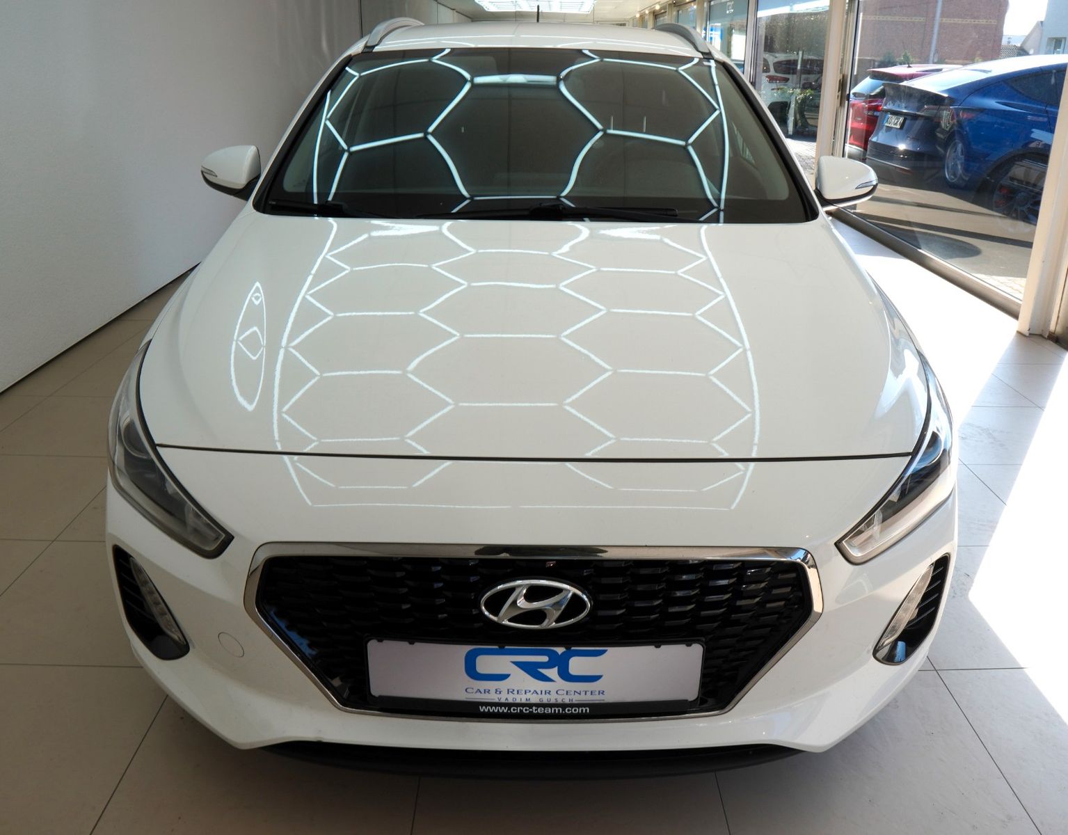 Fahrzeugabbildung Hyundai i30 cw Family *Shz*8-fach*HU Neu*