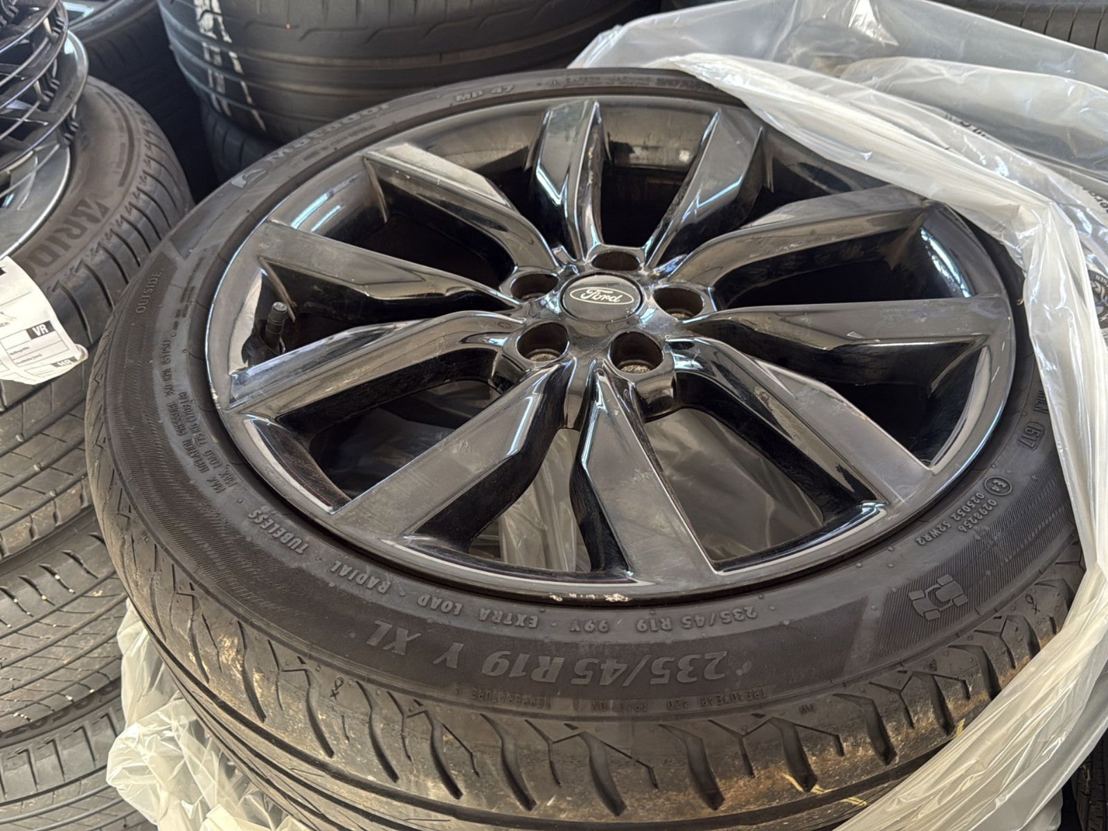 Fahrzeugabbildung Ford Kuga ST-Line/ AHK/ 1. Hand/