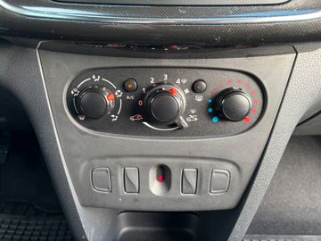 Dacia Sandero SCe 75 Essential