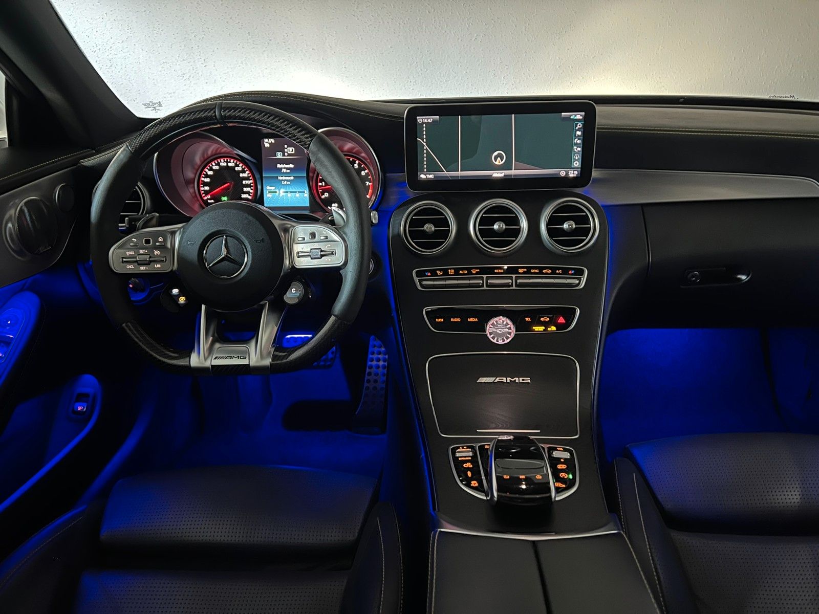 Fahrzeugabbildung Mercedes-Benz C 63 S AMG/DRIVERS PACKAGE/AMG ABGAS./BURMESTER