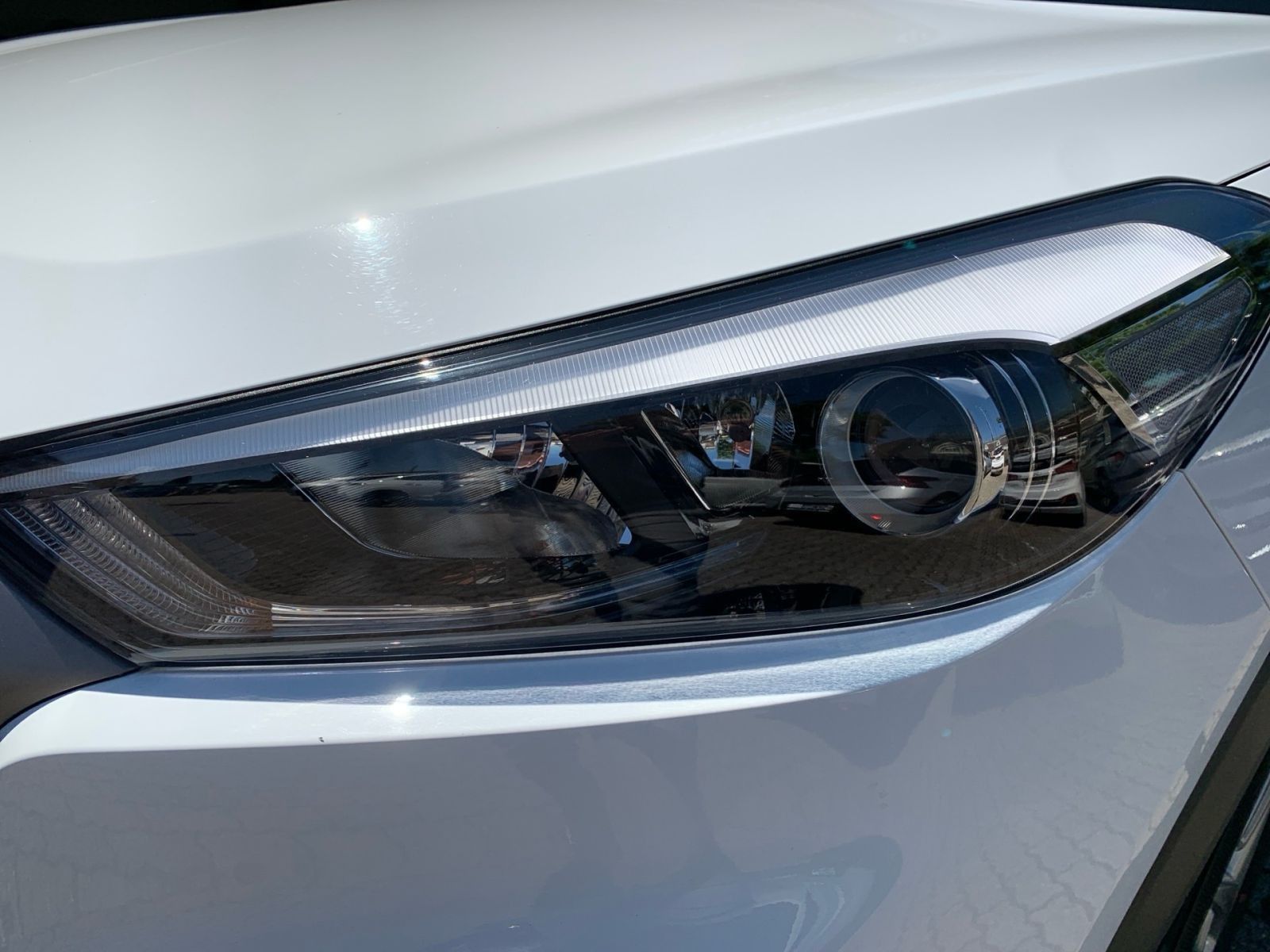 Fahrzeugabbildung Hyundai TUCSON 1.6 Passion Navi Kamera 8x bereift