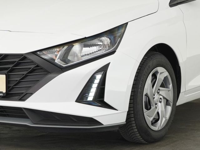 i20 FACELIFT SELECT+NAVI+RÜCKFAHRKAMERA+PARKPILO