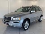 Volvo XC90 D5 Momentum Geartronic 7-Sitze|AHK|BIXEN| - silberne Volvo XC90