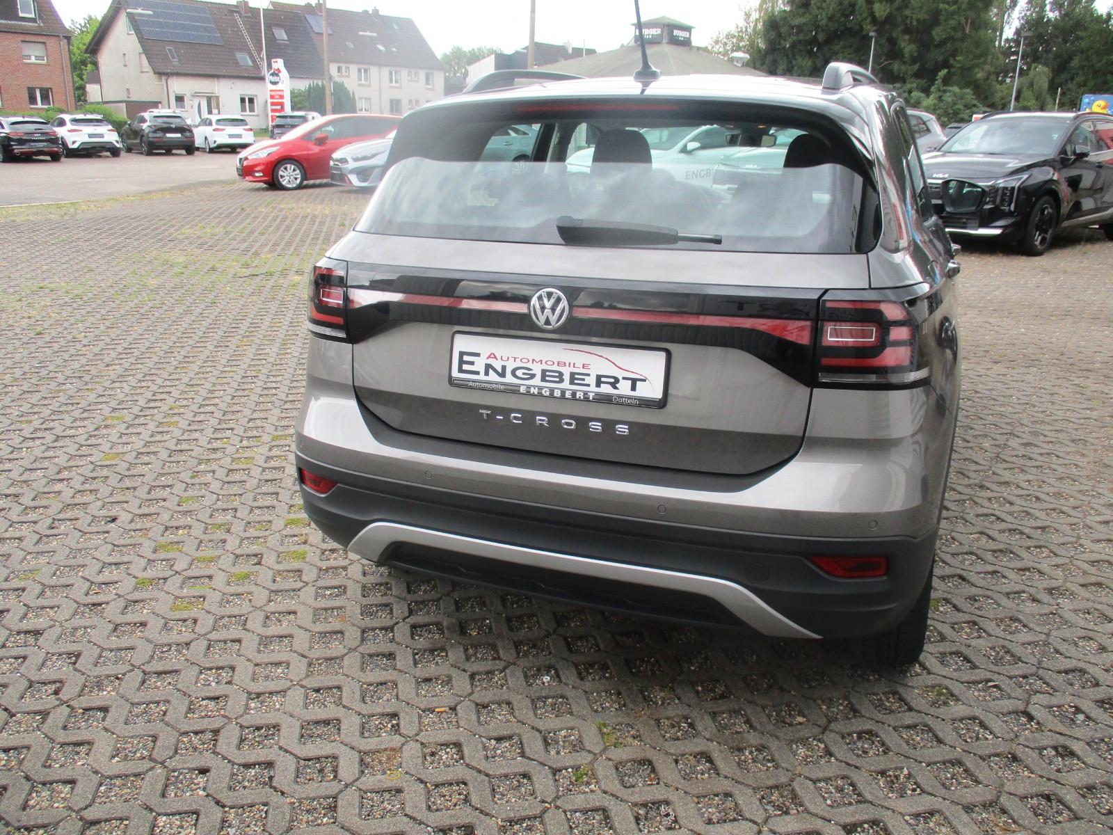 Volkswagen T-Cross 1.0i Life *Sitzhz*AWR*Freisprechanl*