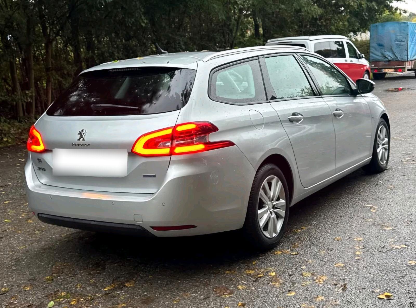 Peugeot 308 2015 — photo 5