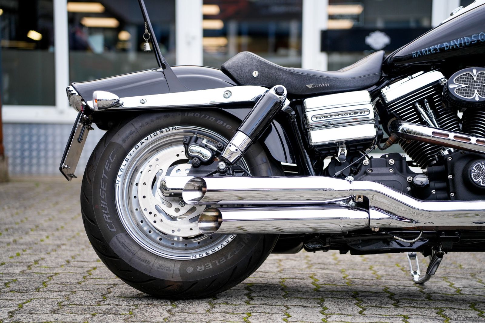 Fahrzeugabbildung Harley-Davidson FXDF Dyna Fat Bob Twin Cam 96 - Remus - 1. Hand
