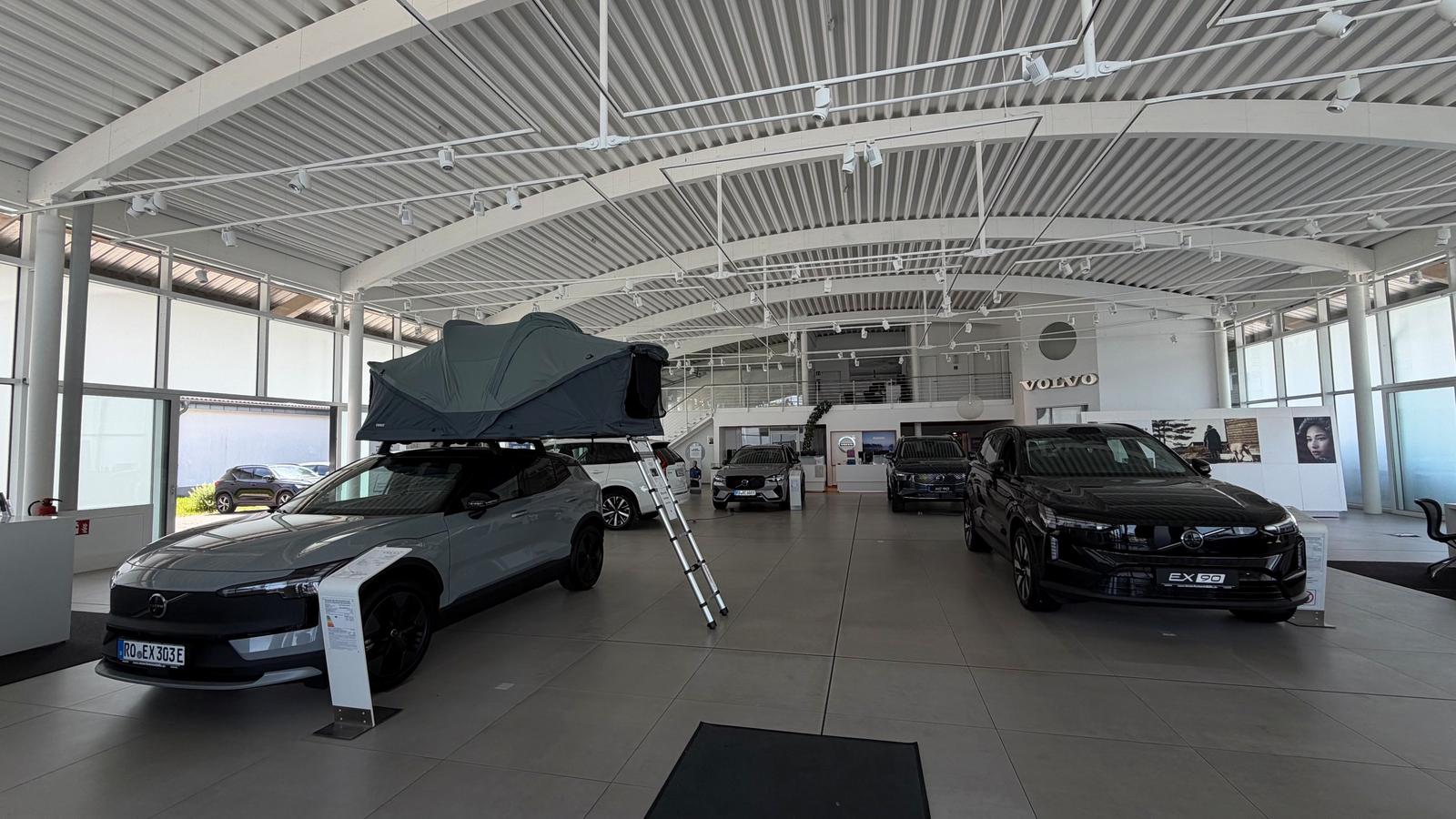 showroom-image-main