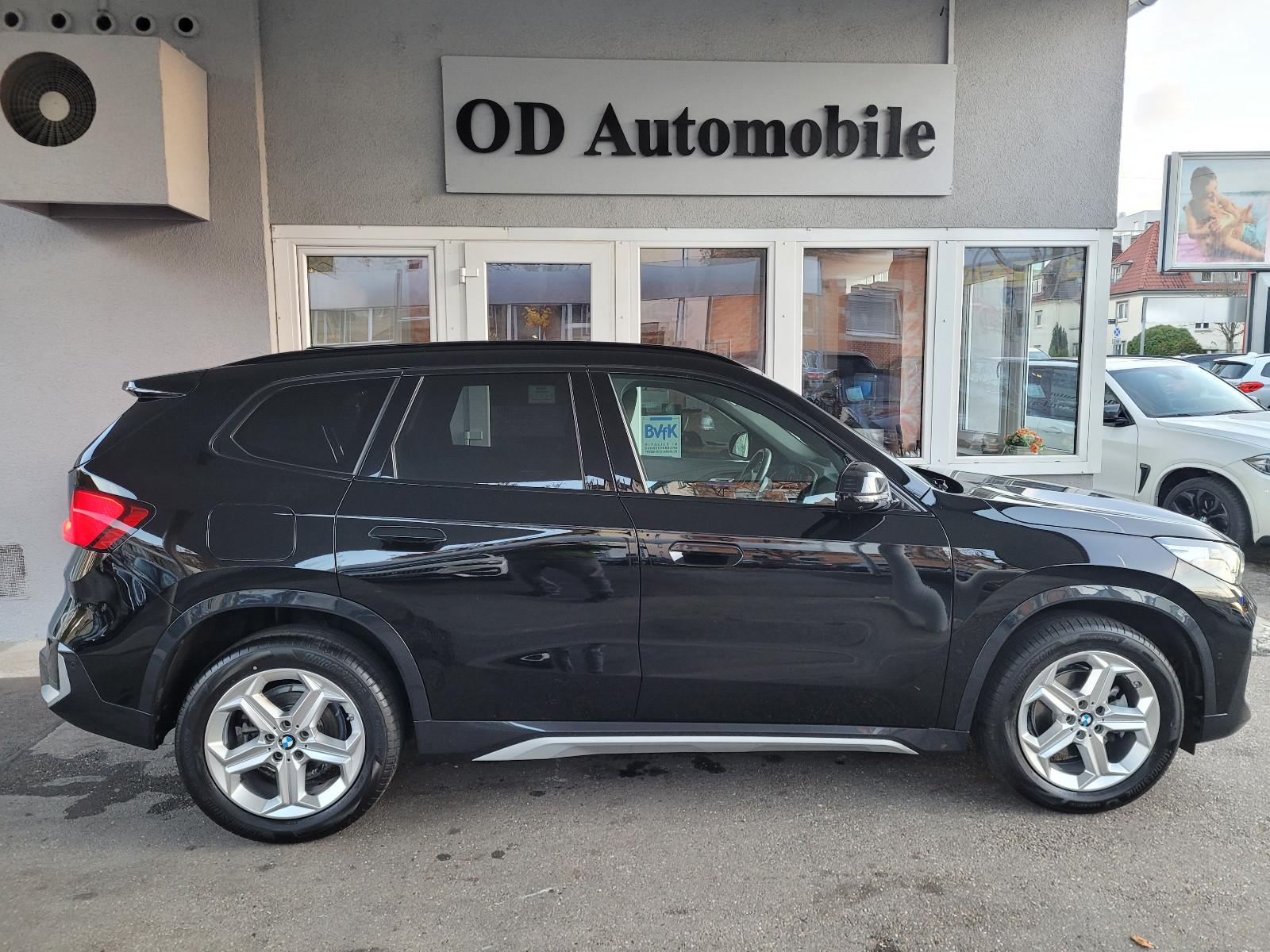 BMW X1 18 d sDrive xLine/Leder/Panodach/Headup/AHK