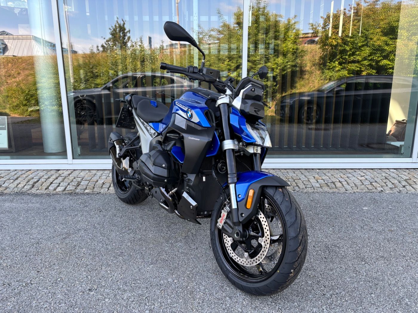 Fahrzeugabbildung BMW R 1300 R Exclusive 3 Pakete