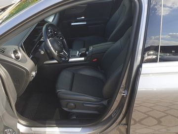 Mercedes E 200 - 8