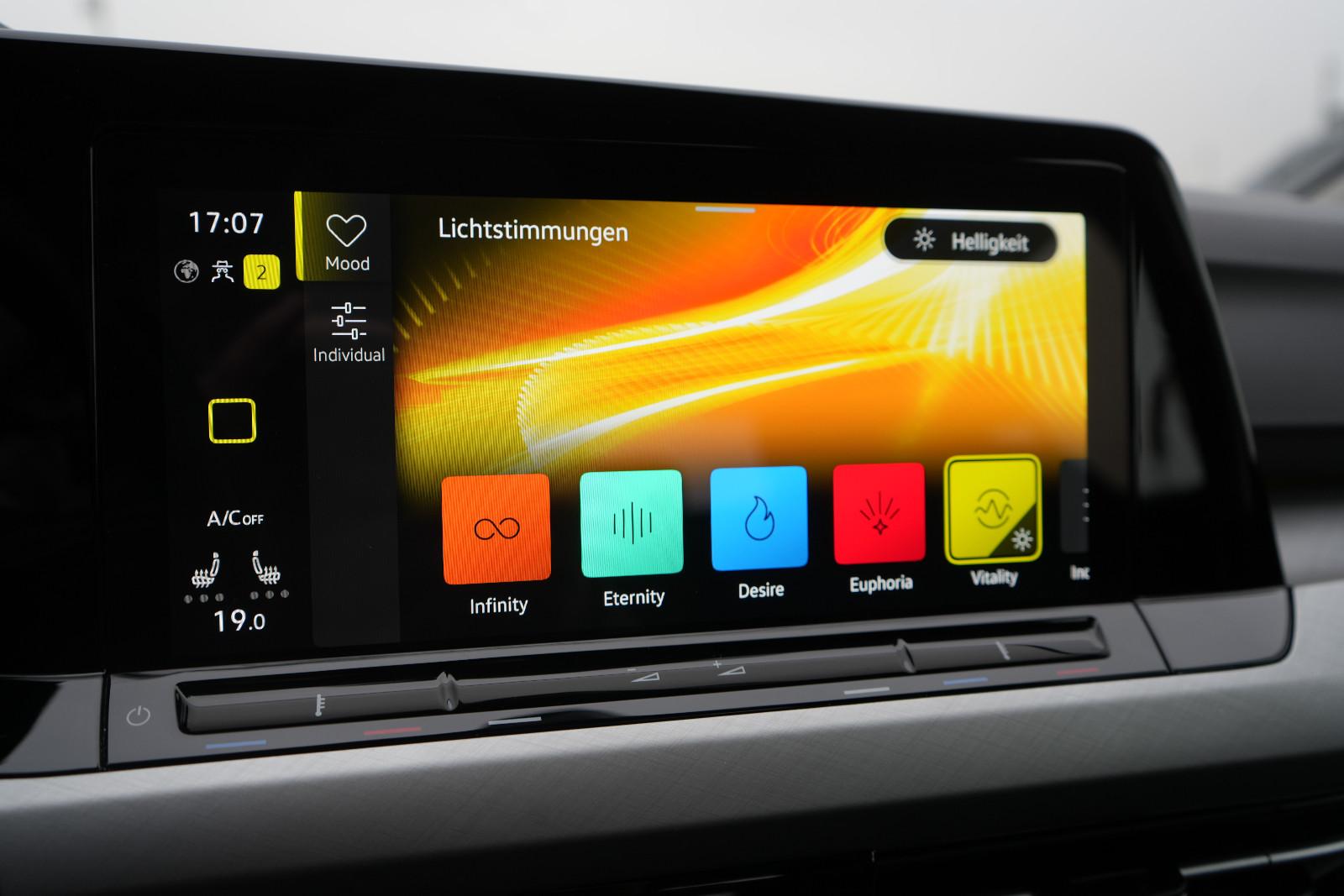 Volkswagen Golf eTSI DSG LHZ LED SITZH. NAVI KAMERA ACC, миниатюра 12
