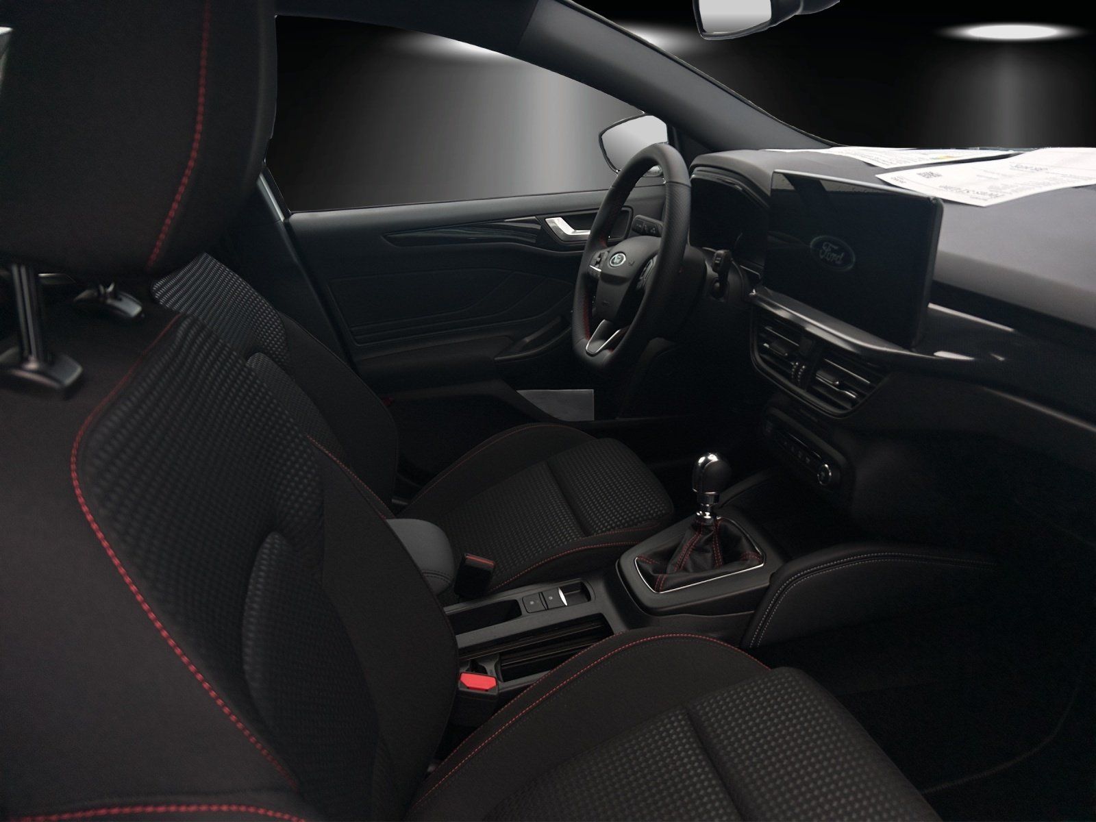 Fahrzeugabbildung Ford Ford Focus Turnier Ecoboost ST-Line