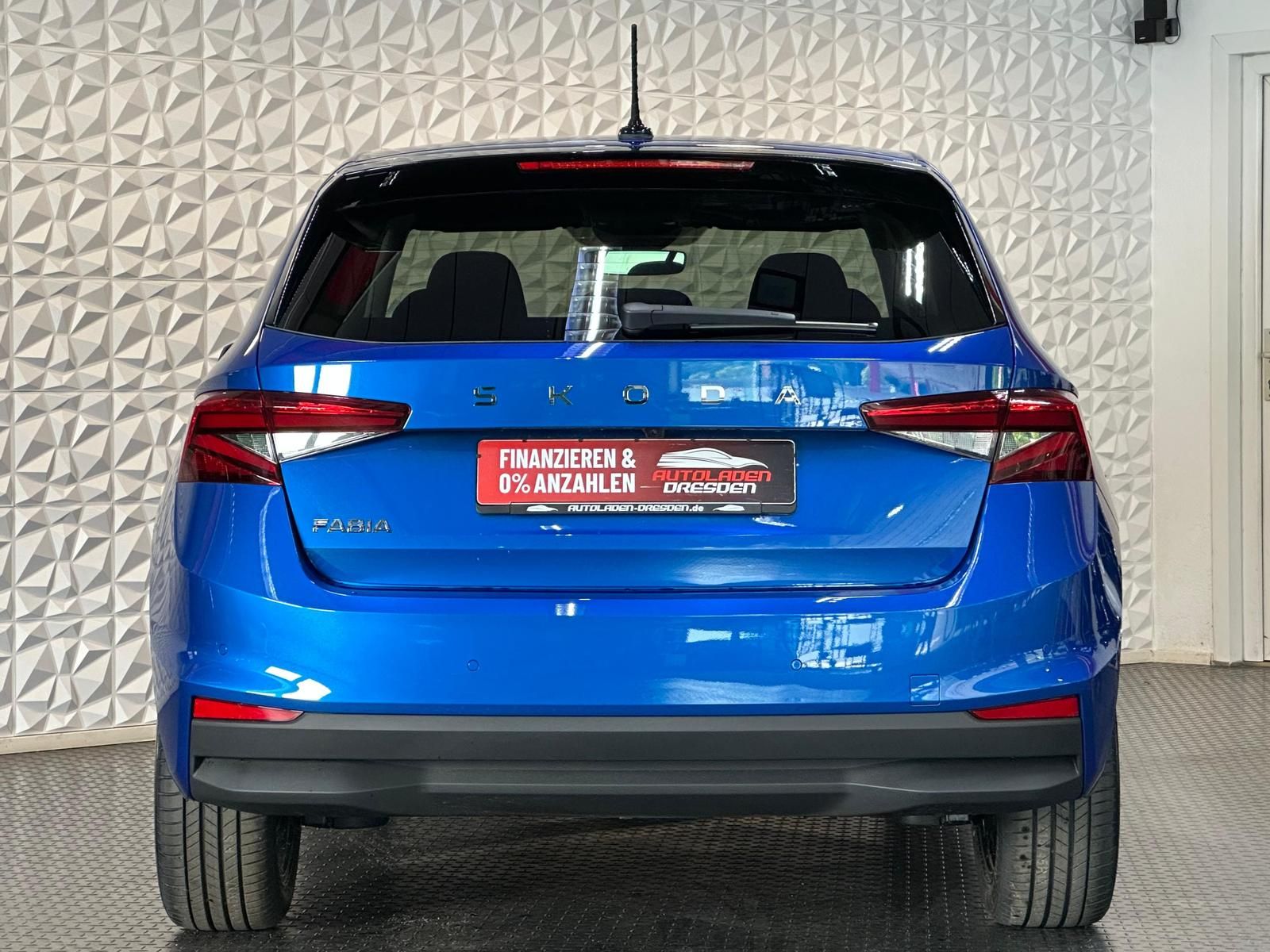 SKODA Fabia 1.0TSI SELECTION 130 JAHRE PREMIUM EDITION - Image 6