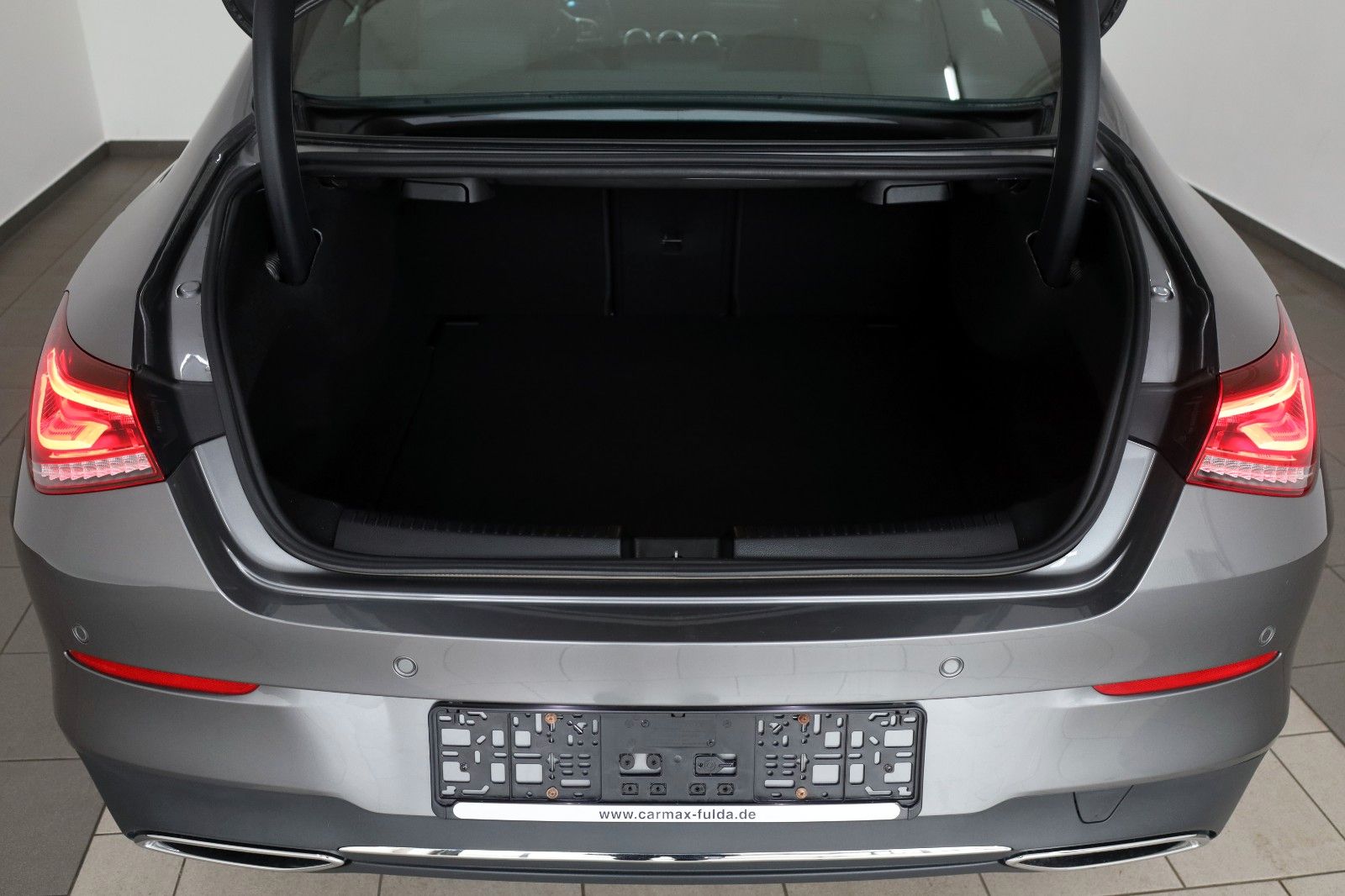 Fahrzeugabbildung Mercedes-Benz CLA 200 d Coupe Leder,Navi,LED,SH,Kamera,AHK