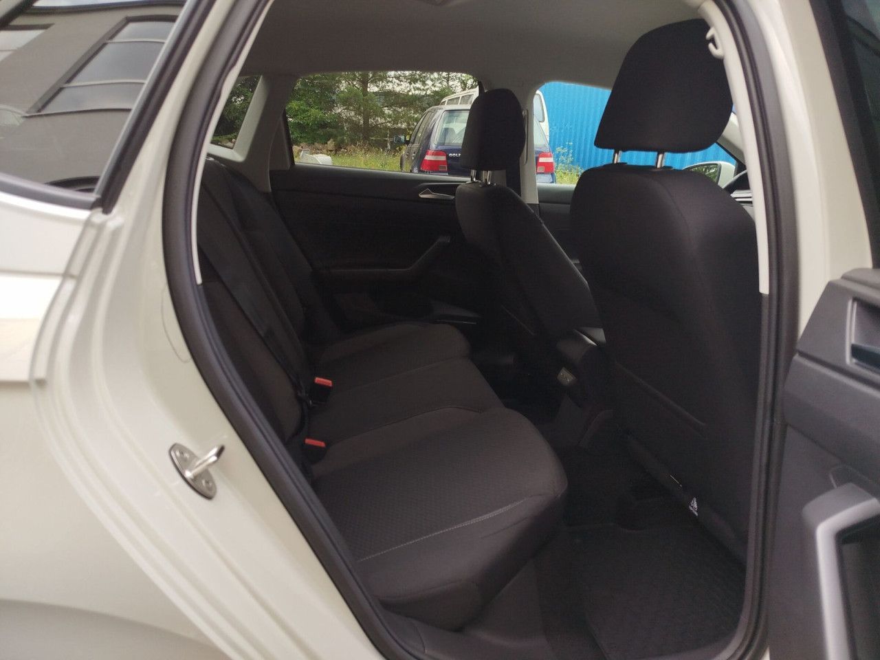 Fahrzeugabbildung Volkswagen Polo Life 1.0 l TSI OPF 70 kW (95 PS) 5-Gang