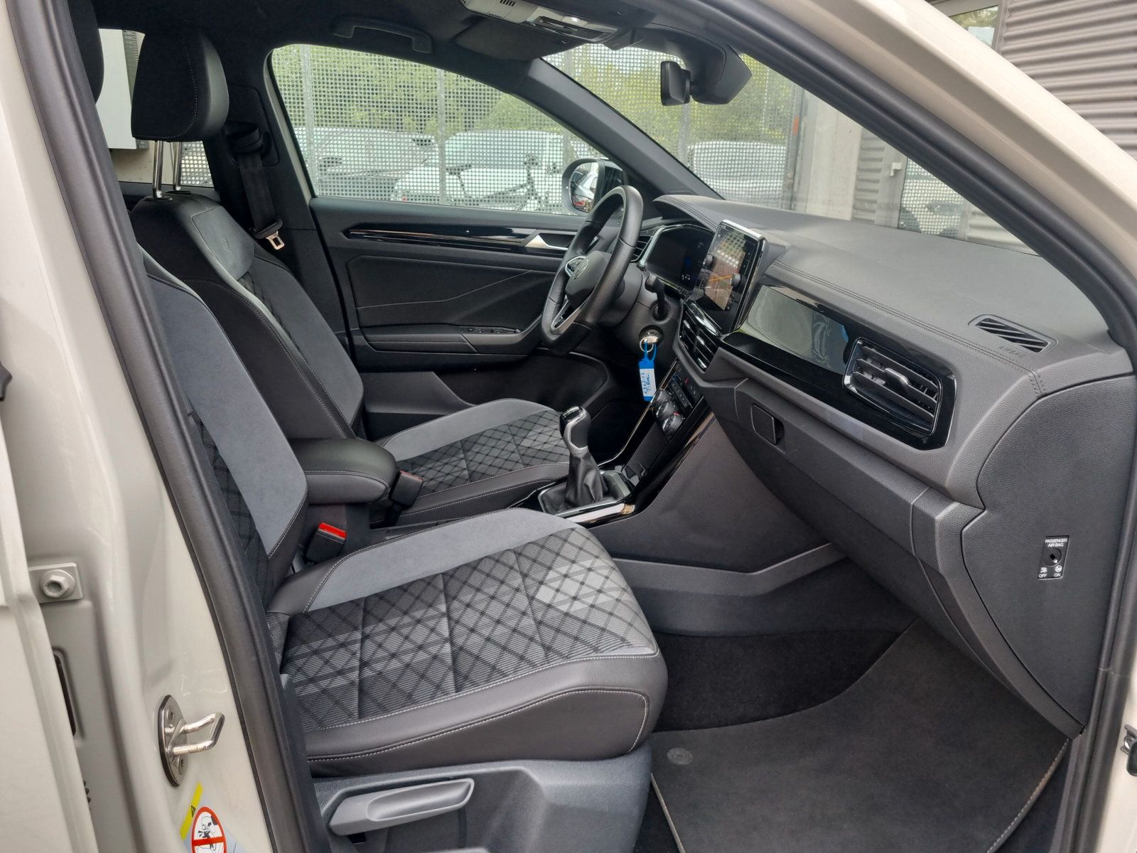 Volkswagen T-Roc - Bild 16