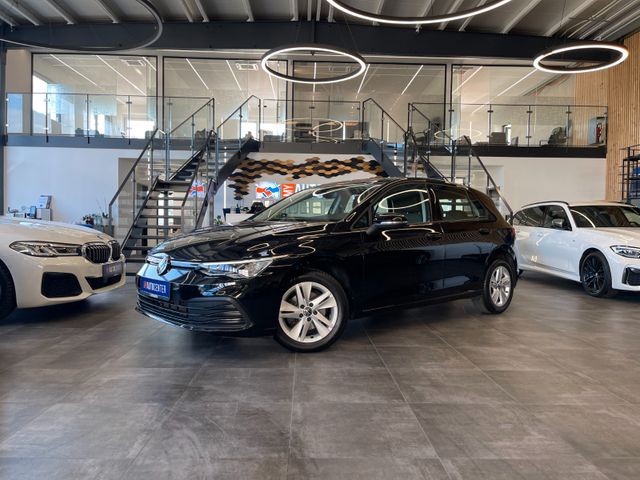 Volkswagen Golf VIII Lim. Life *FAHRSCHULAUTO*LED*AHK*ACC*