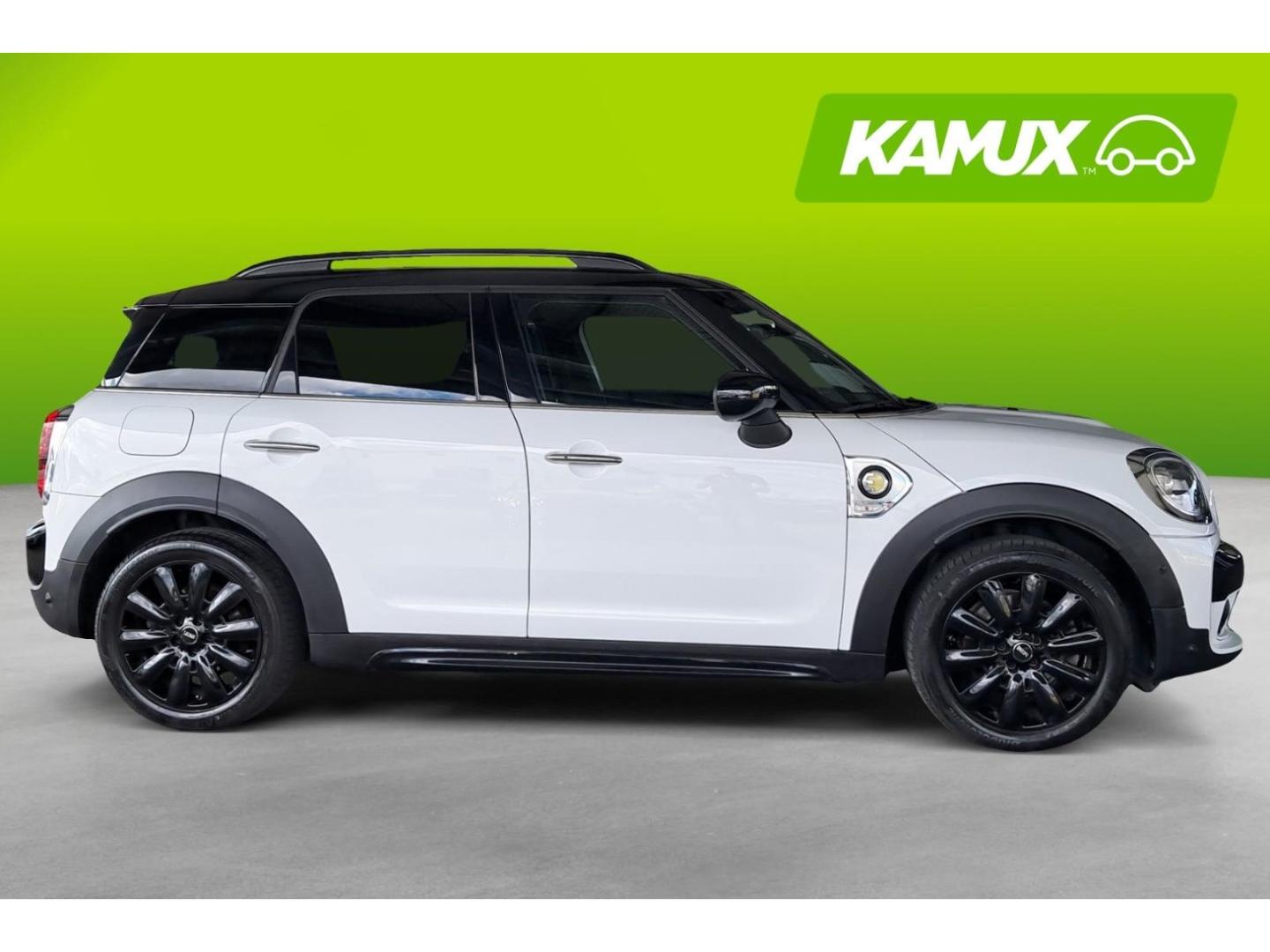 MINI Countryman SE All4 Steptronic+LED+NAVI+PDC+LEDER