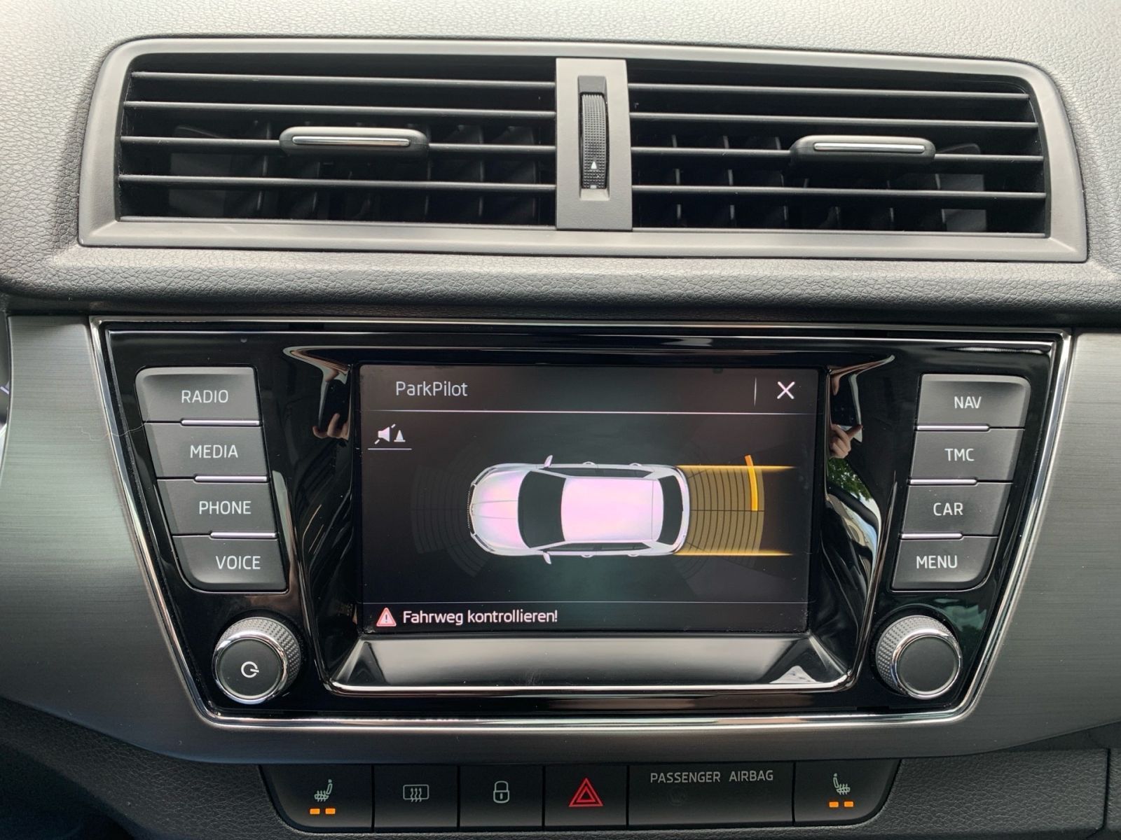Fahrzeugabbildung SKODA Fabia 1.0 TSI Drive 125 Best of OPF Navi Glasdac