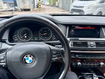 BMW 740 - 10
