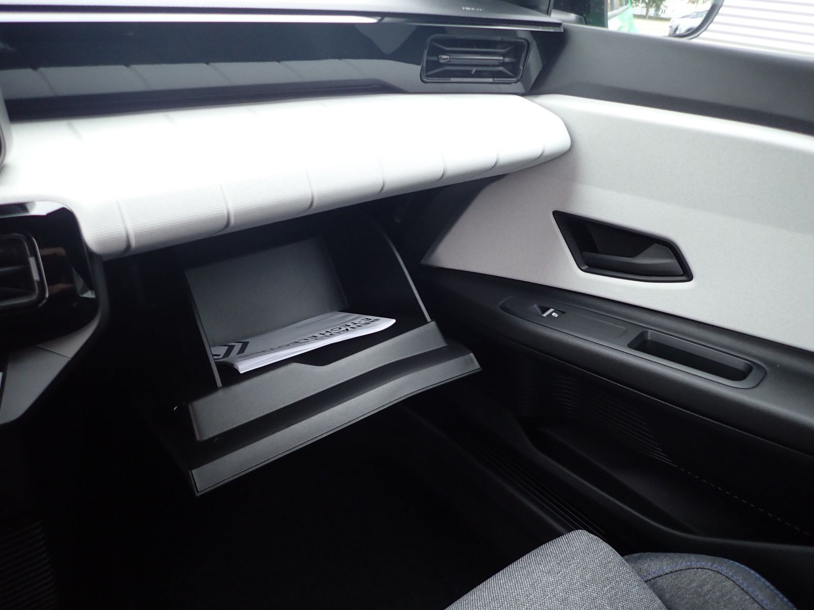 Fahrzeugabbildung Renault R 5 E-Tech elektrisch Evolution 120 Urban Range