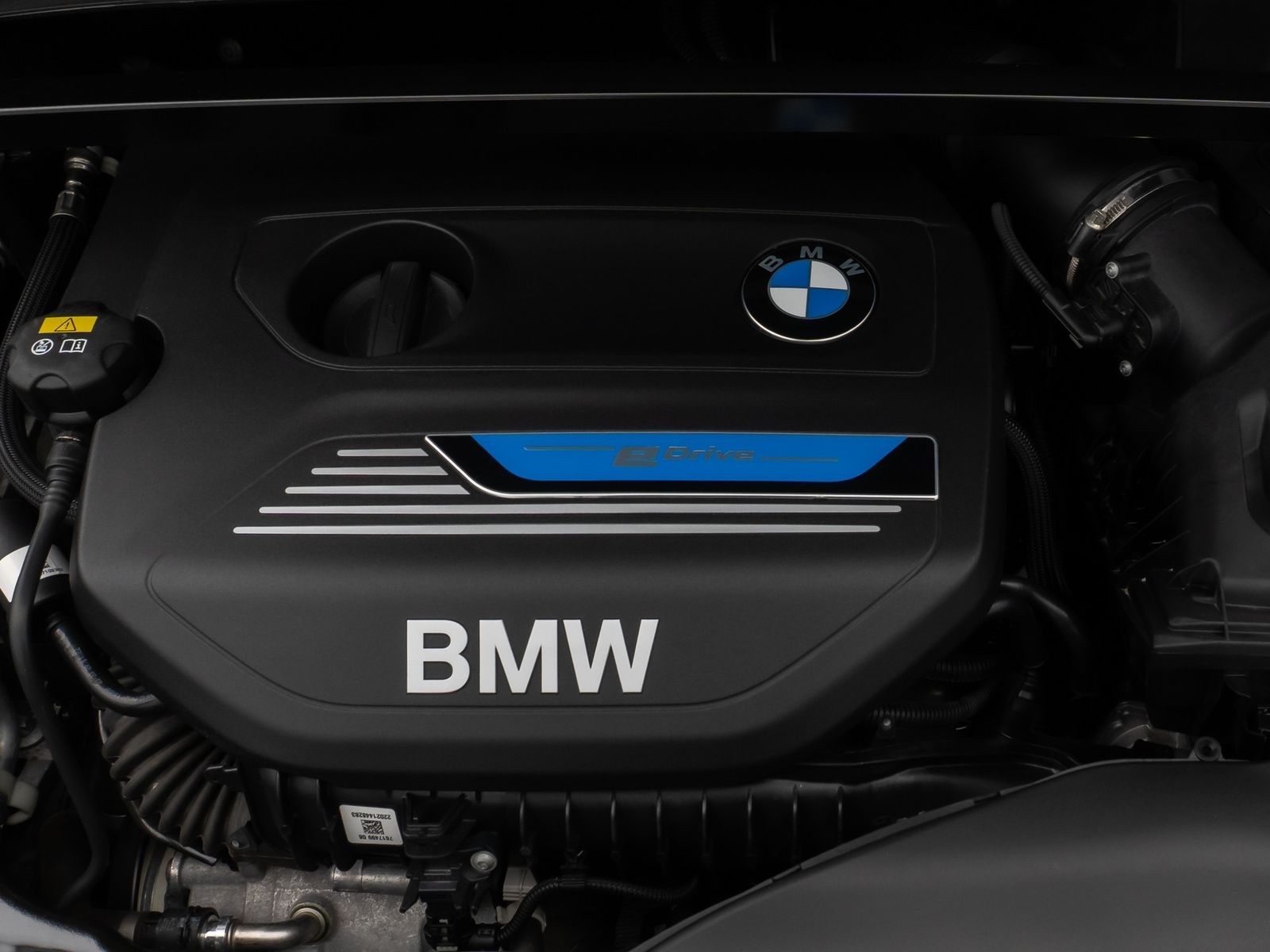 Fahrzeugabbildung BMW X1 xD25e Kamera DAB Komfort Sportsitz Parkassist