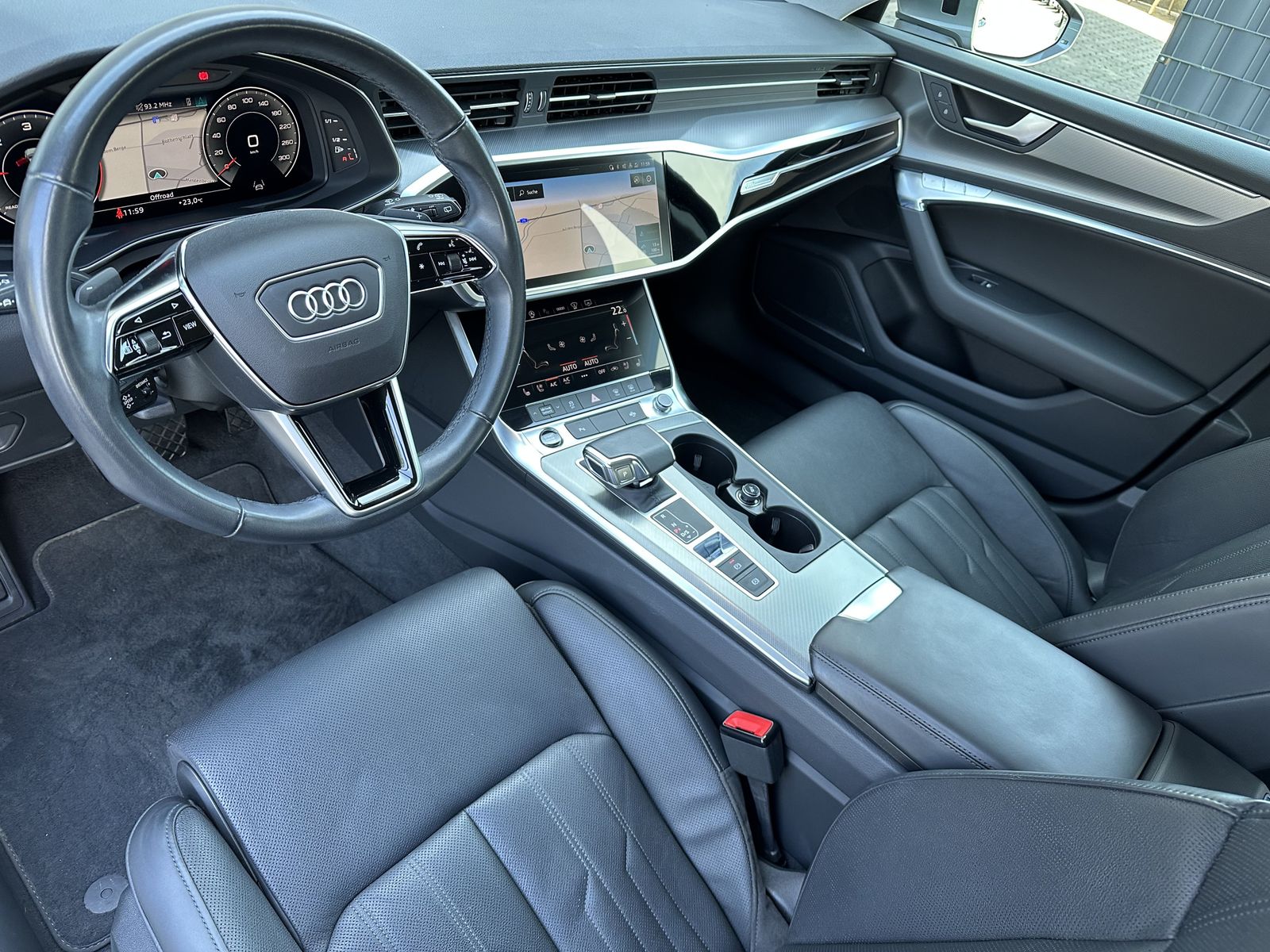 Fahrzeugabbildung Audi A6 Avant 40 TDI Sport NAV+LED+AHK+B&O+HUD+KAM+VC
